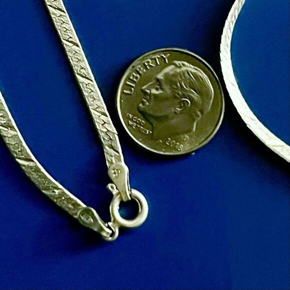 AZR Vintage Italian Sterling Silver Herringbone Necklace - Picture 9 of 13